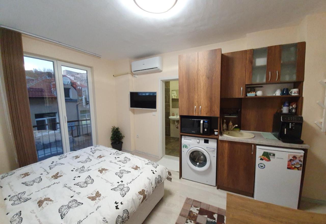 Malavi Dv1 Small Top Center Studio Ruse Zewnętrze zdjęcie